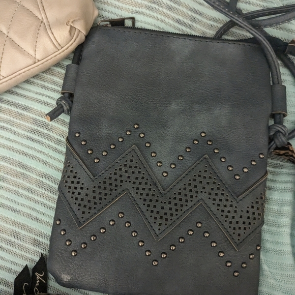 Small Crossbody Bags (lot of 5) - Picture 6 of 7